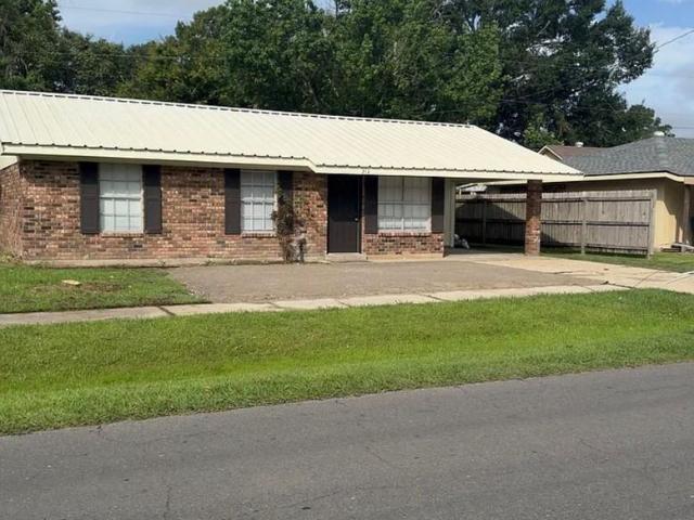 3 Bedroom Home for Rent at 214 Guidry Rd, Lafayette, LA 70503