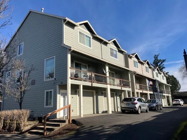 3 Bedroom Home for Rent at 2602 Se 141st Ave #2602UNITB, Portland, OR 97236 Powellhurst Gilbert