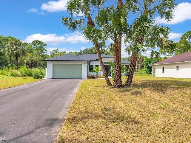 3 Bedroom Home for Rent at 2719 2nd St Nw, Naples, FL 34120
