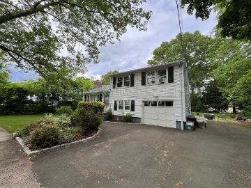3 Bedroom Home for Rent at 29 Bowen Rd, North Haven, CT 06473