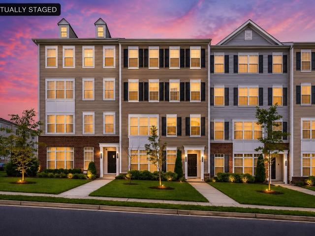 3 Bedroom Home for Rent at 3009 Chesapeake Dr #1, Dumfries, VA 22026