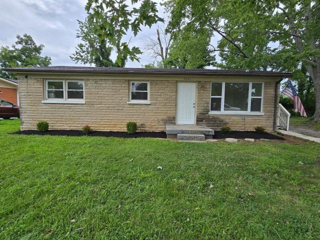 3 Bedroom Home for Rent at 3501 Bennett Ln, Louisville, KY 40219 Newburg