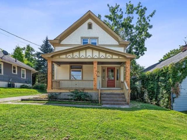 3 Bedroom Home for Rent at 3819 Saint Martins Pl, Cheviot, OH 45211 Cheviot