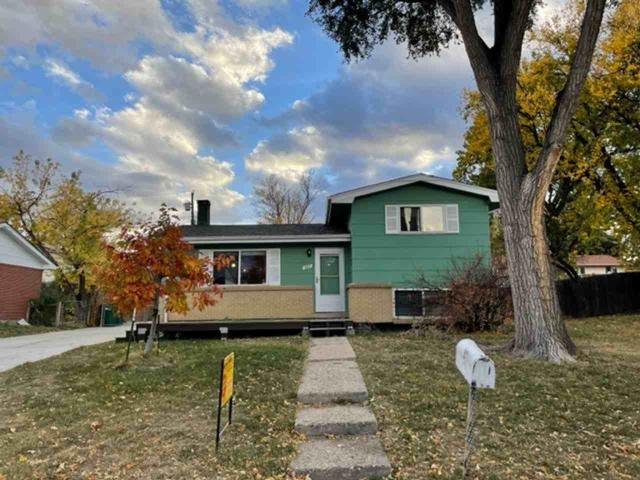 3 Bedroom Home for Rent at 387 S Queen Cir, Lakewood, CO 80226 Glennon Heights