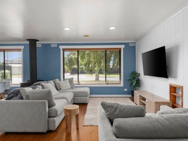 3 Bedroom Home Fully Furnished