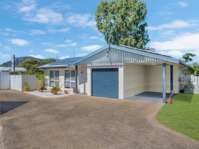 3 BEDROOM HOME IN A CENTRAL LOCATION + SOLAR!