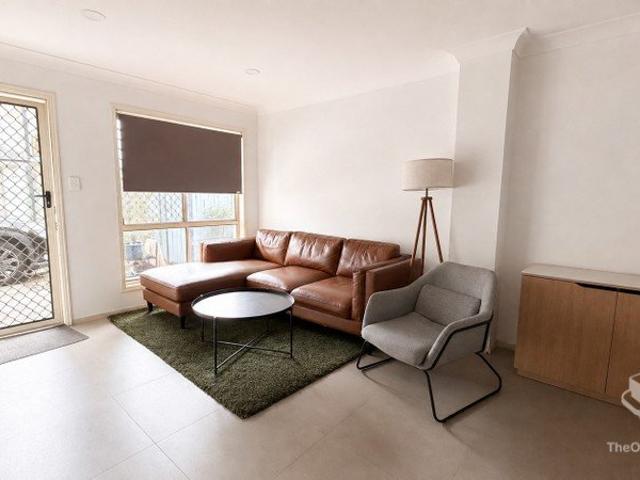 3 Bedroom Home in a Quiet Forest Lake Complex