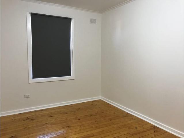 3 BEDROOM HOME IN A VERY CONVENIENT LOCATION!