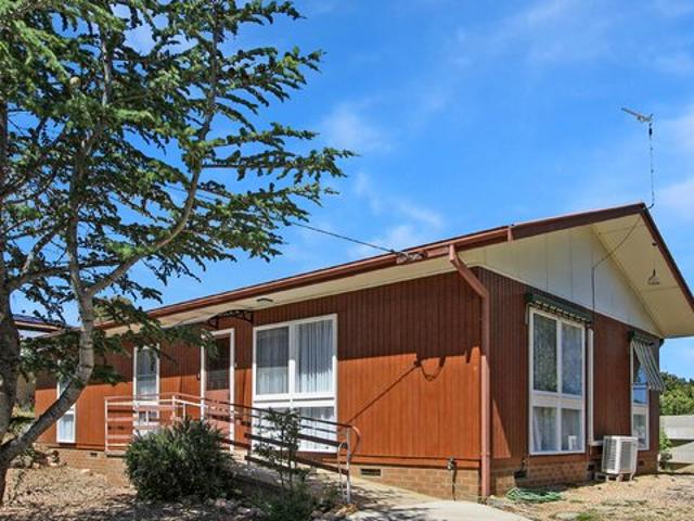 3 bedroom home in fantastic neighbourhood