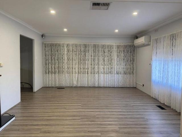 3 BEDROOM HOME IN GREAT LOCATION