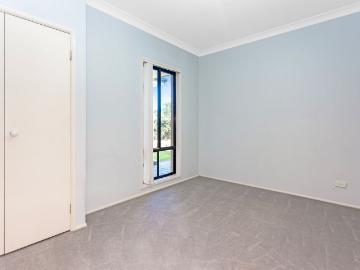 3 bedroom home in Myall Quays Tea Gardens available for rent