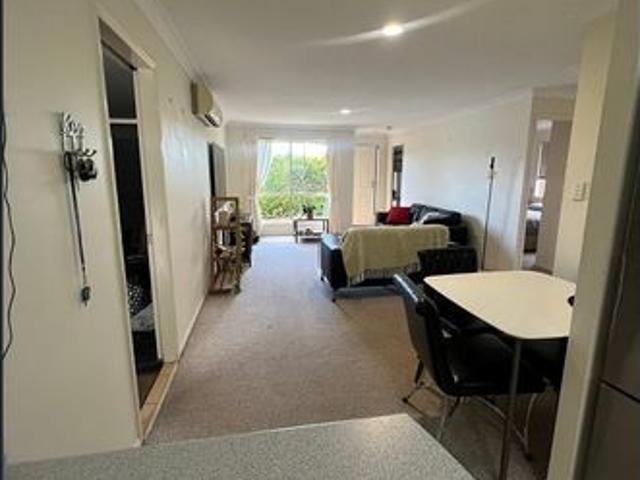 3 bedroom home in quiet complex