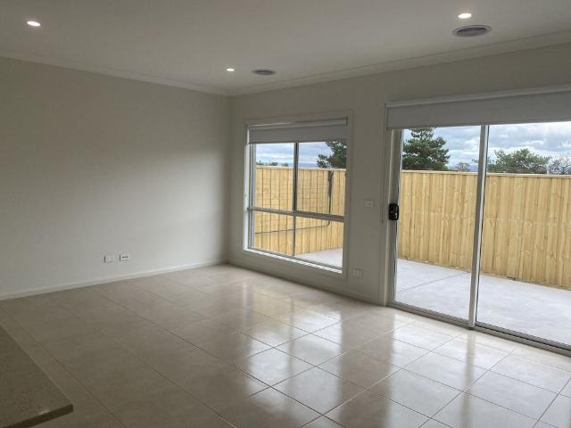 3 Bedroom Home in Rockbank !