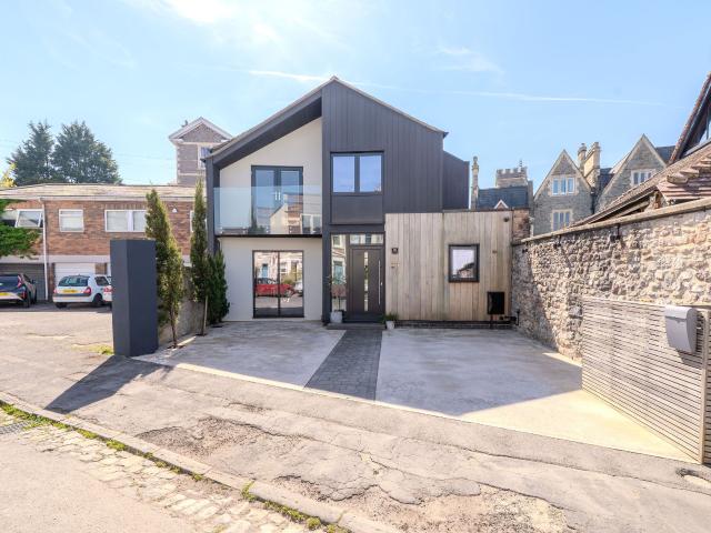 3 Bedroom Home – Medium Let