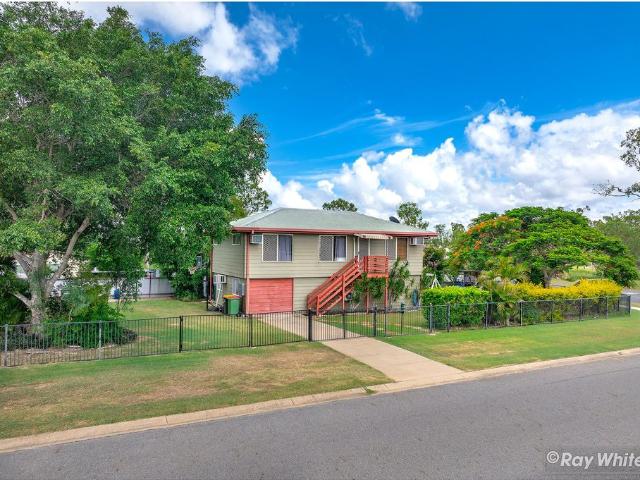 3 Bedroom Home Offering Comfort and Outdoor Bliss!