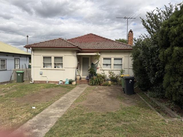 3 Bedroom Home on 870m2 approx. Block Offers Welcome!