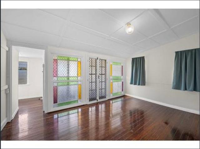 3 Bedroom Home on a Large Block in Central East Ipswich