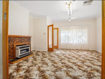 3 bedroom home on large block close to main street