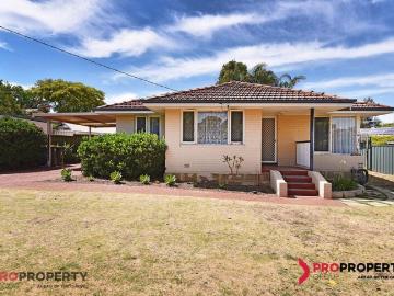 3 Bedroom Home on Large Block in Convenient Location