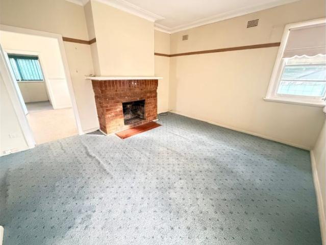 3 BEDROOM HOME SOUTH TAMWORTH LOCATION