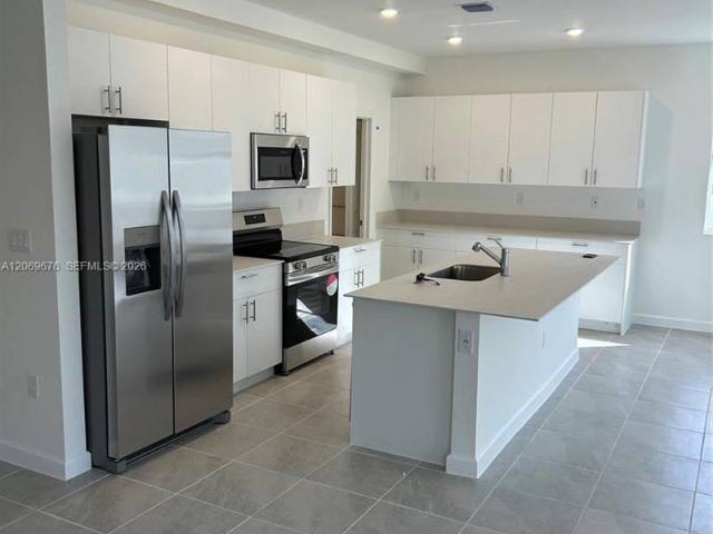 3 bedroom, Homestead FL 33035 105554279