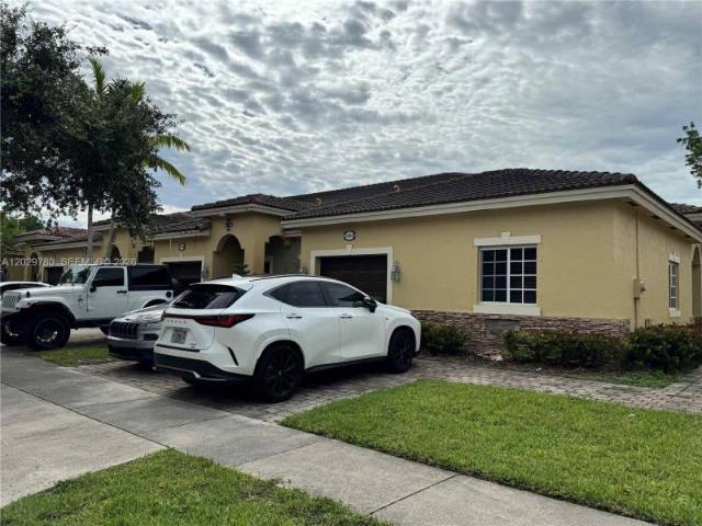 3 bedroom, Homestead FL 33033 105703692