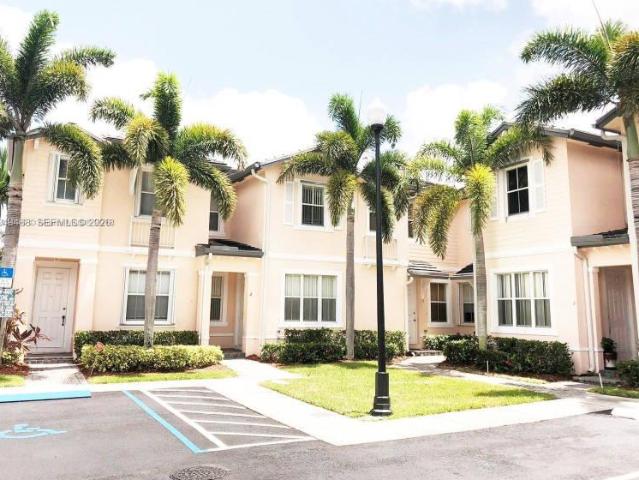 3 bedroom, Homestead FL 33033 105804011