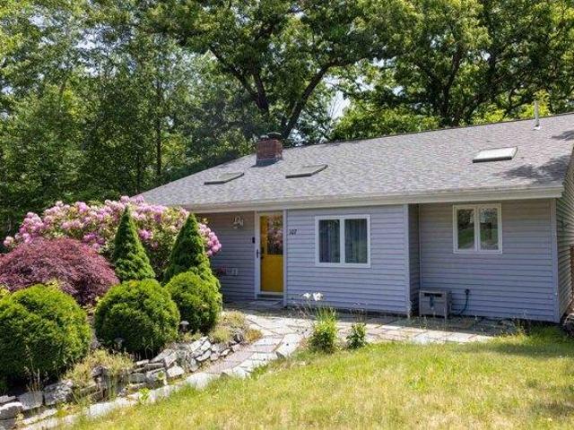 3 bedroom, Hooksett NH 03106 104236318