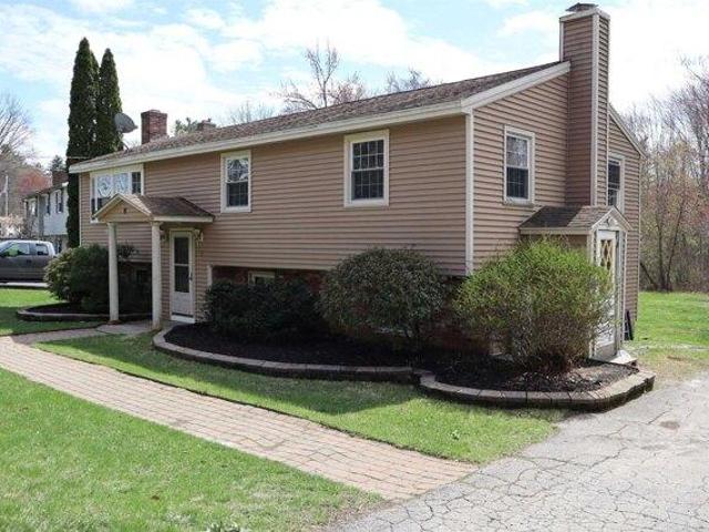 3 bedroom, Hooksett NH 03106 104262260
