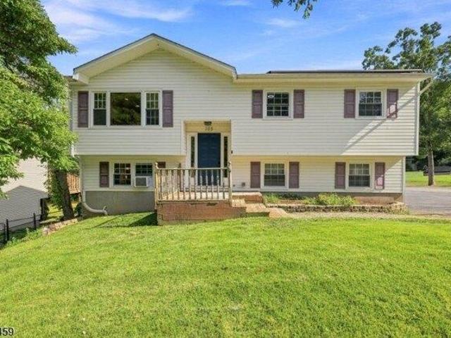 3 bedroom, Hopatcong NJ 07843 105255732