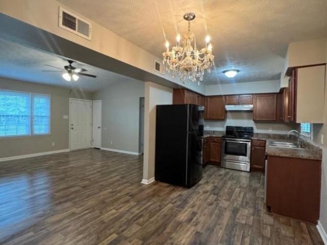 3 bedroom, Hope Mills NC 28348 106219006