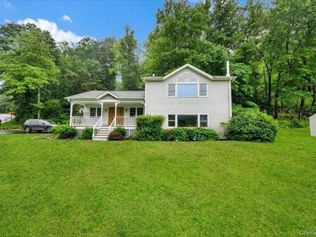 3 bedroom, Hopewell Junction NY 12533 105289587