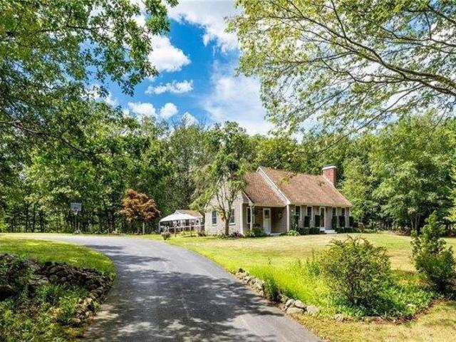 3 bedroom, Hopkinton RI 02832 105681888