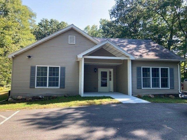 3 bedroom, Hatfield MA 01038 105341051