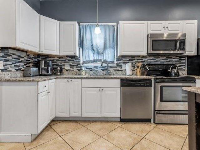 3 bedroom, Haverhill MA 01830 105416585