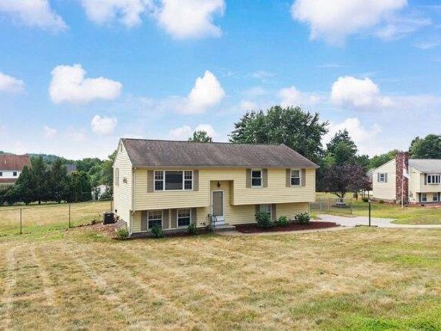 3 bedroom, Haverhill MA 01830 105560078