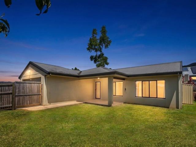 3 BEDROOM HALF DUPLEX WITH DOUBLE GARAGE