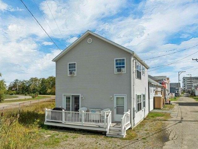 3 bedroom, Hampton NH 03842 105682375