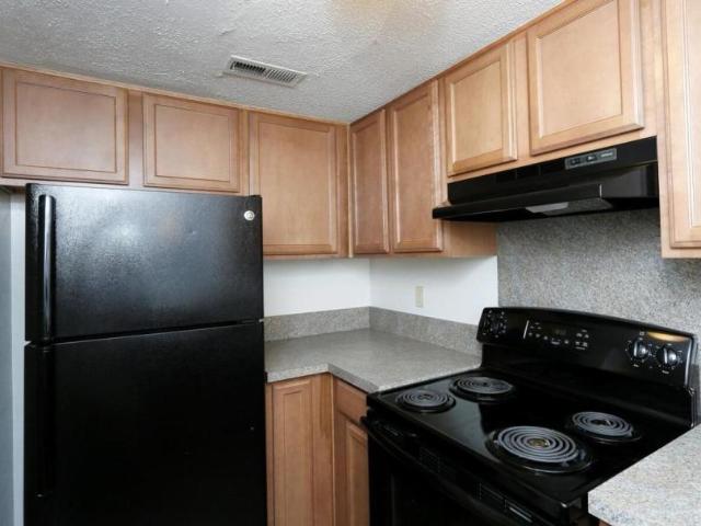 3 bedroom, Hanahan SC 29410 106111797