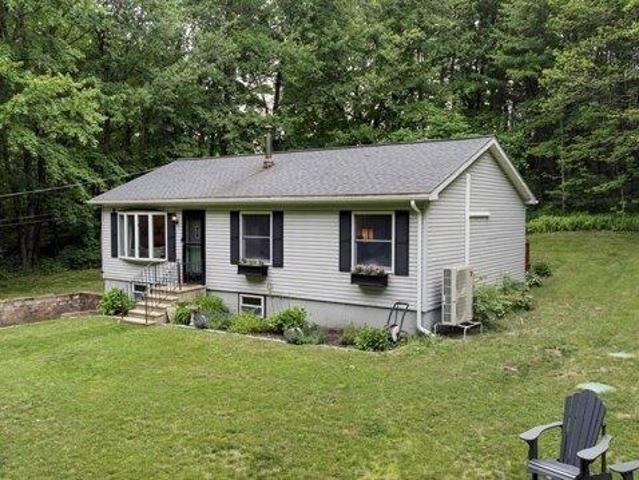3 bedroom, Hardwick MA 01037 104443066