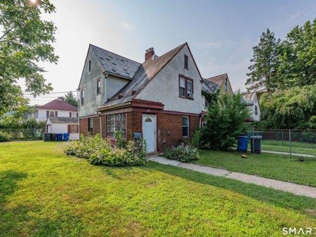 3 bedroom, Hartford CT 06106 104687650