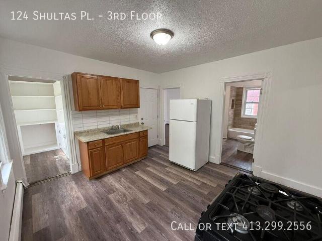 3 bedroom, Hartford CT 06114 103201937