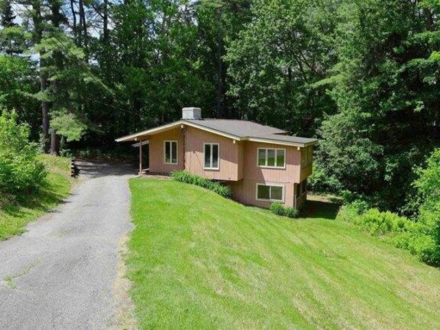 3 bedroom, Hartford VT 05001 104297034