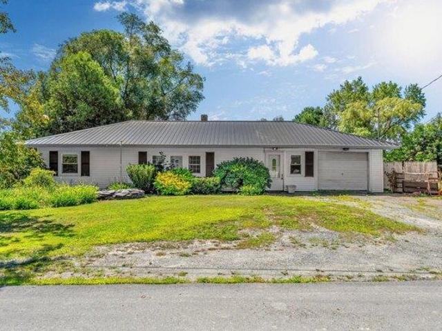 3 bedroom, Hartland ME 04943 105680044