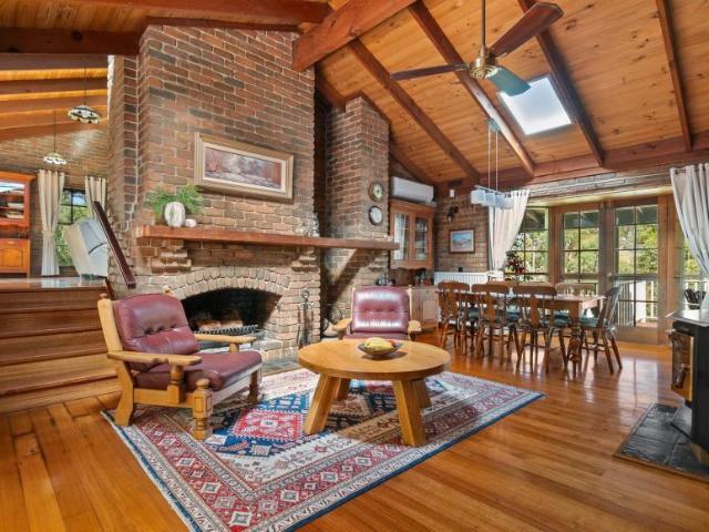 3 Bedroom House Healesville VIC 102765308
