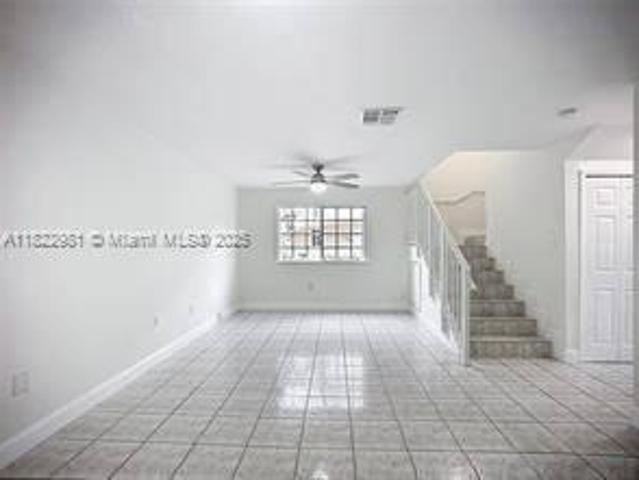 3 bedroom, Hialeah FL 33015 95117860