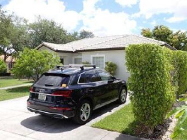 3 bedroom, Hialeah FL 33018 105008366