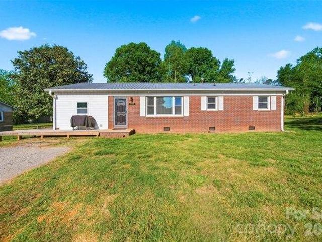3 bedroom, Hickory NC 28601 104902530