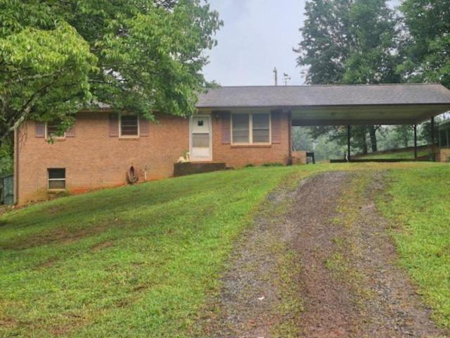 3 bedroom, Hickory NC 28602 LS105594659