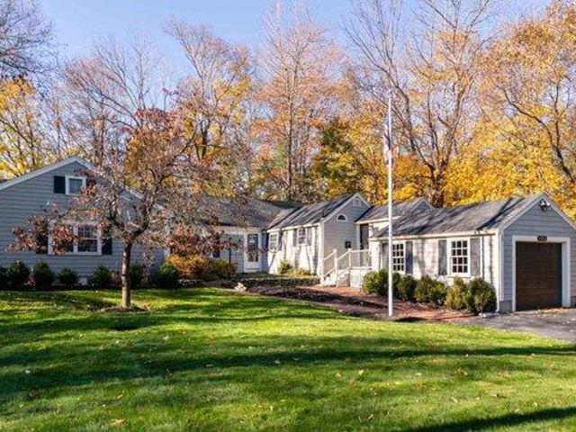3 bedroom, Hingham MA 02043 105478357
